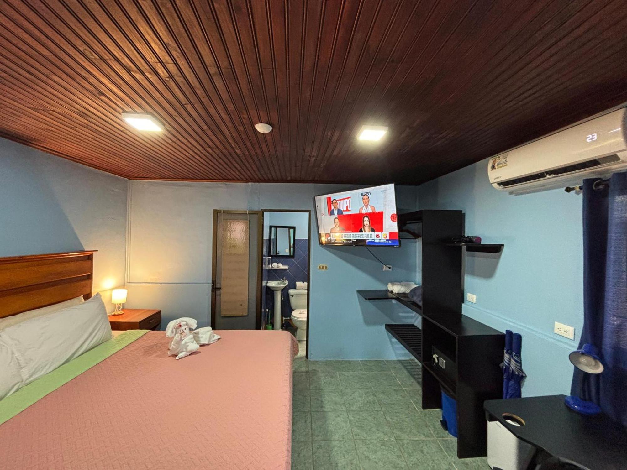 Pura Vida Aparment - Downtown La Fortuna Esterno foto